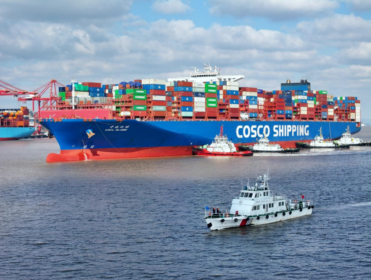 全国草创！宁波舟山港“双通路”时期正式开启，超大型船舶畅达能力预计提升50%