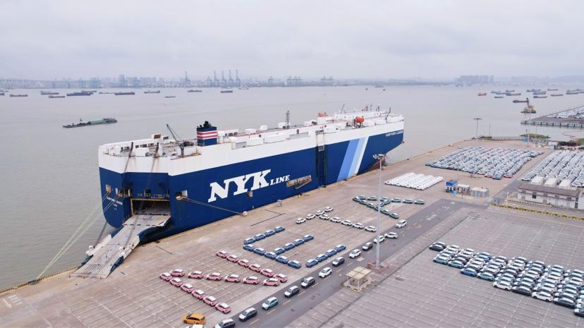 滚装船再三启航，新能源汽车海运出口大增