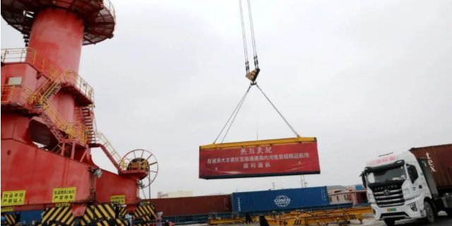 长江内河集装箱水运航路“上新”