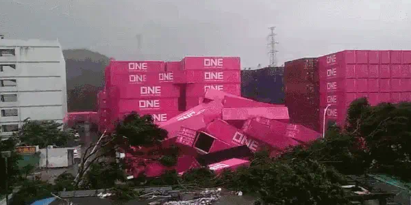 台风来袭-预计内贸集装箱航路班期出现延误