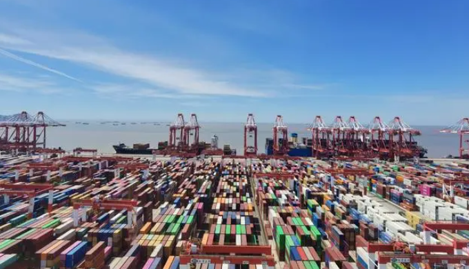 上海港昼夜集装箱吞吐量创汗青新高