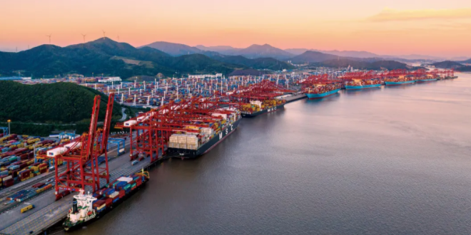 浙江沿海港口和内河港口齐发力，集装箱吞吐量增长凸起