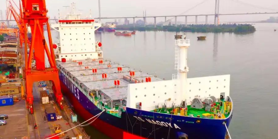 支线集装箱船老龄化凸显，船东关注支线箱船机缘