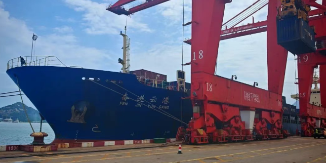 连云港到营口散改集航路高效启航