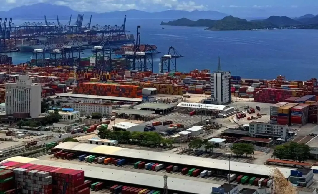 苹果17跨洋而来，集装箱的“硬核”之旅