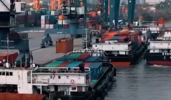 船运公司持续减班控舱